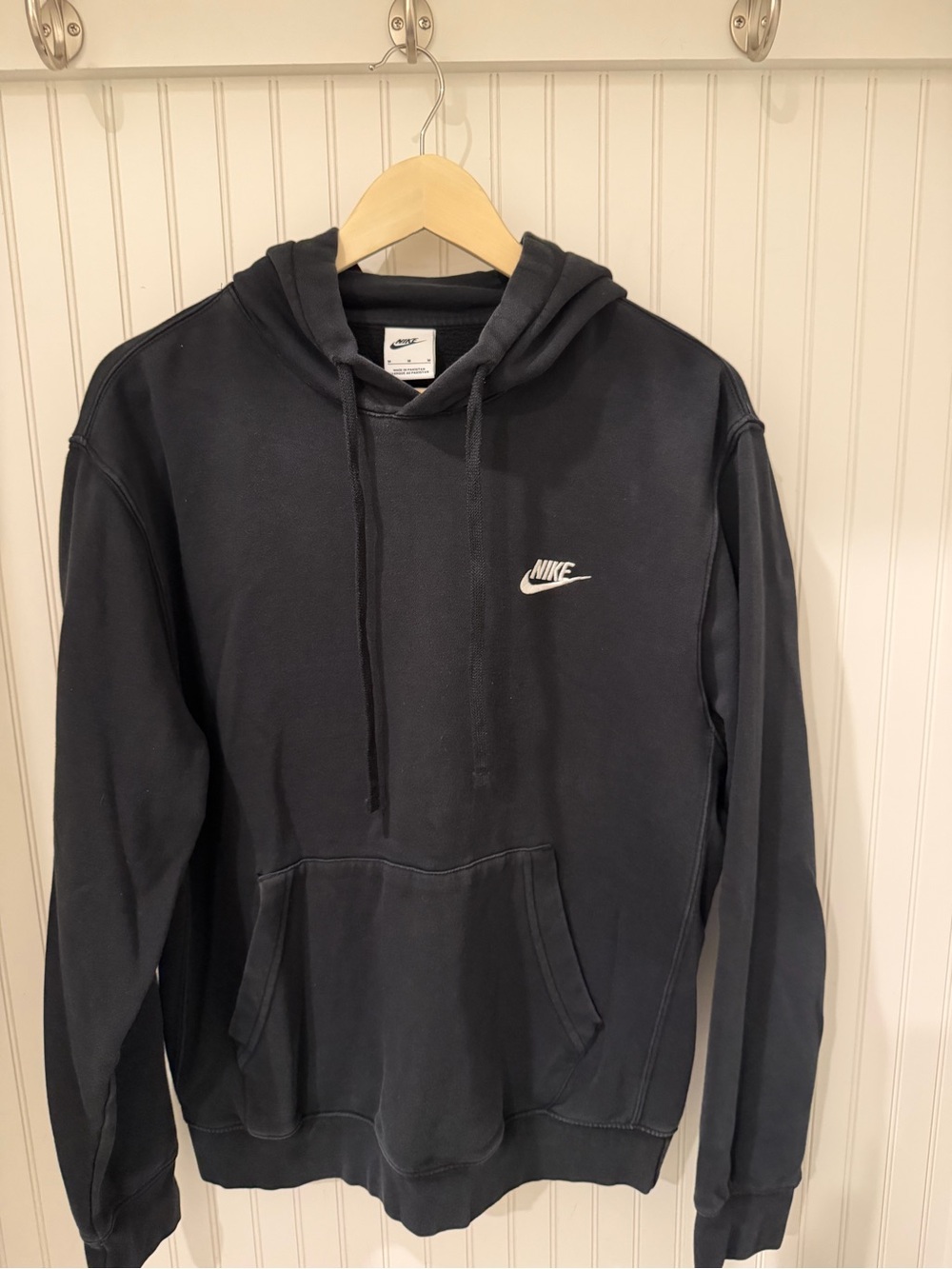 Nike Men’s Black Pullover Hoodie with White Logo
